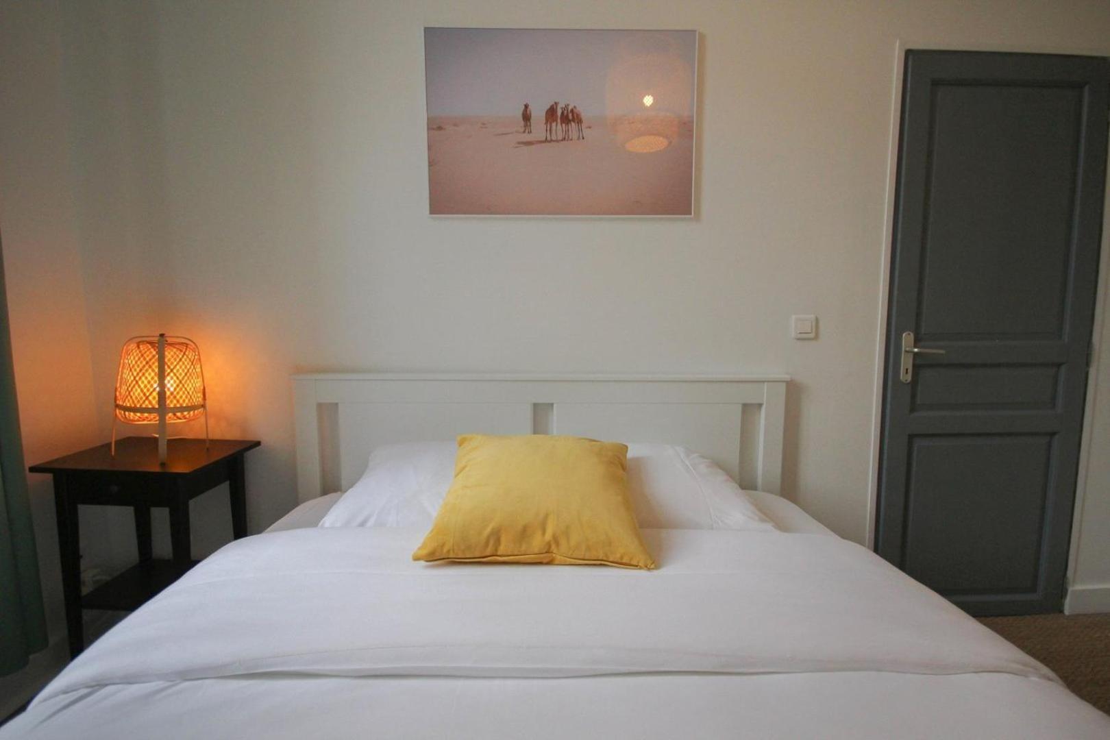 2-Bedroom Flat + Private Car Park. Lille Bagian luar foto