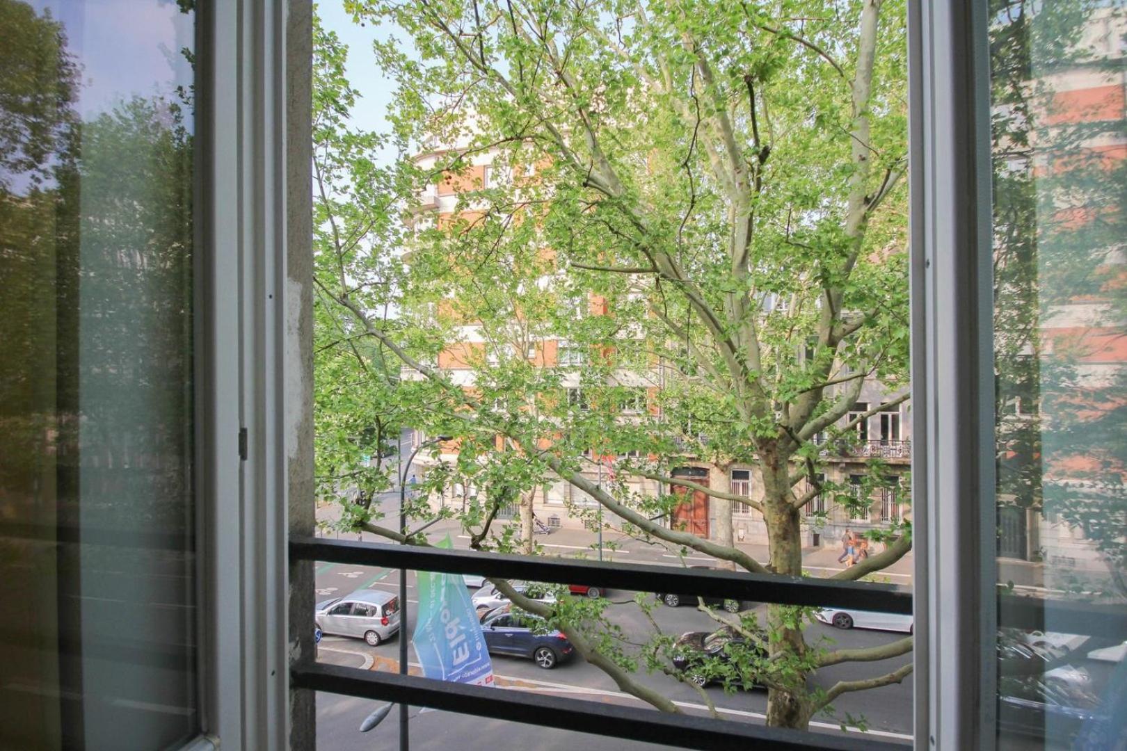 2-Bedroom Flat + Private Car Park. Lille Bagian luar foto
